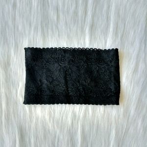 Black lace bandeau 🏵️